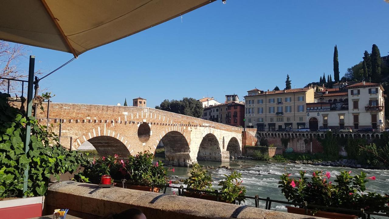 Palazzo Ponte Pietra Lejlighed Verona Eksteriør billede